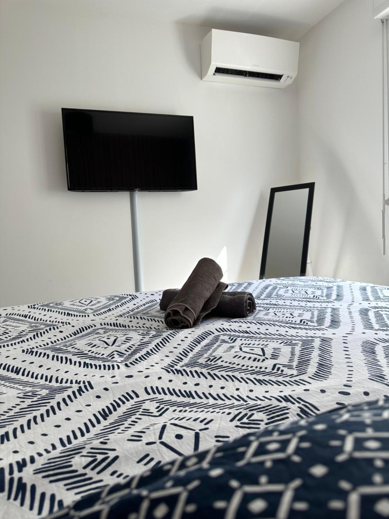Bel Appartement Au Calme Avec Parking Ментона Екстериор снимка